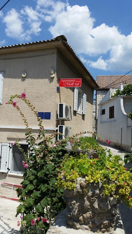 Apartments Mali Raj Vranjic Zimmer foto